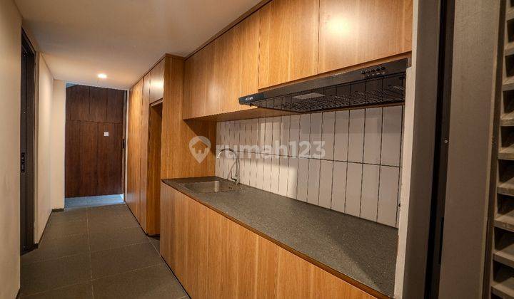 Disewakan Rumah Mewah Furnish Di Jl. Tampomas Gajahmungkur Semarang 1