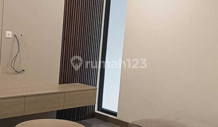 Rumah Mewah di Perum Rivera Candi Golf Candisari Semarang 2