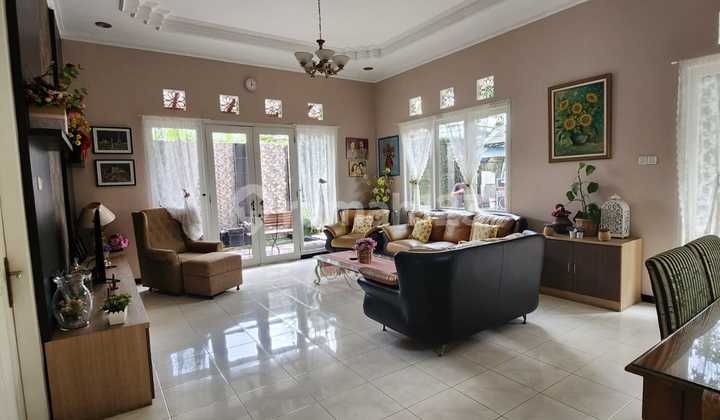 Dijual Rumah Mewah Di Jl. Jalak Raya Ungaran 1