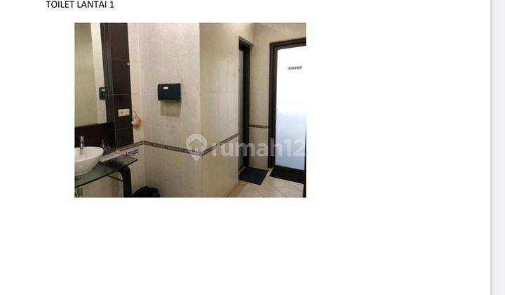 Gedung Disewaka Ex Bank Di Jl.letjend S. Parman Gajah Mungkur Semarang 4
