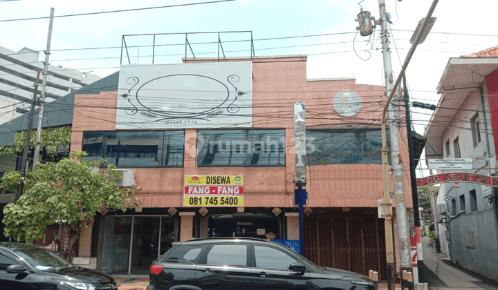 Disewakan Ruko Tengah Kota Kawasan Perbelanjaan Di Jl. Pemuda Semarang  1