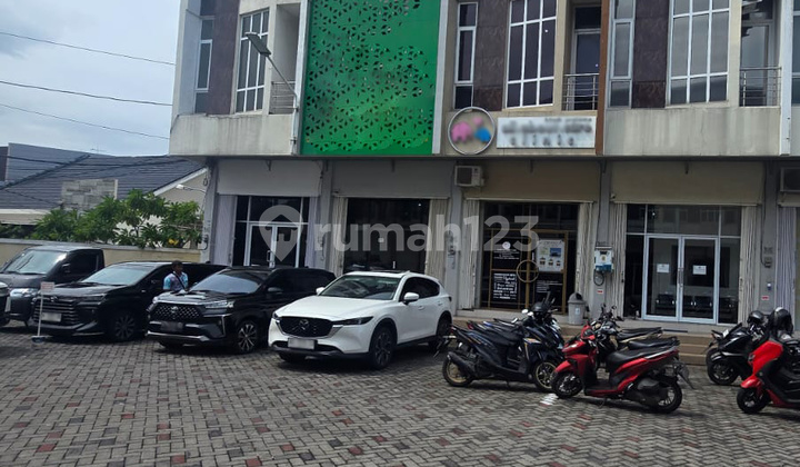 Dijual Ruko 5 Menit Dari Tengah Kota Dekat dengan Perumahan di Ruko Biz Park Semarang Barat 1