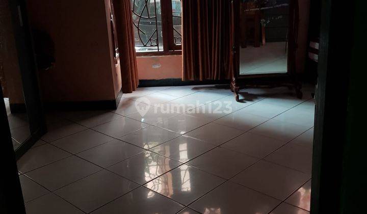 Dijual Rumah Lokasi Strategis 2 Lantai Di Jl. Sanggung Barat Semarang 2