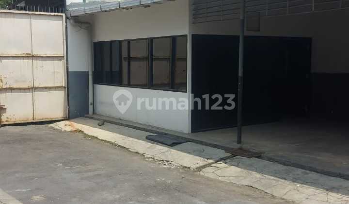 Dijual Ruang Usaha Lokasi Jl. Wr. Supratman Semarang 2