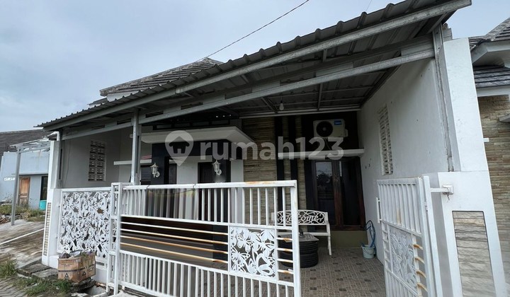 For Sale House Strategic Location on Jl. Raya Pacul Kaladawa Tegal 1