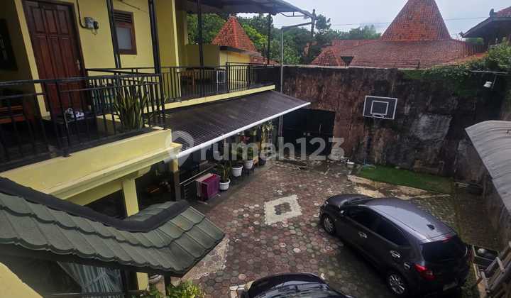 For Sale 2-Story Luxury House on Jl. Durian Raya Semarang 1