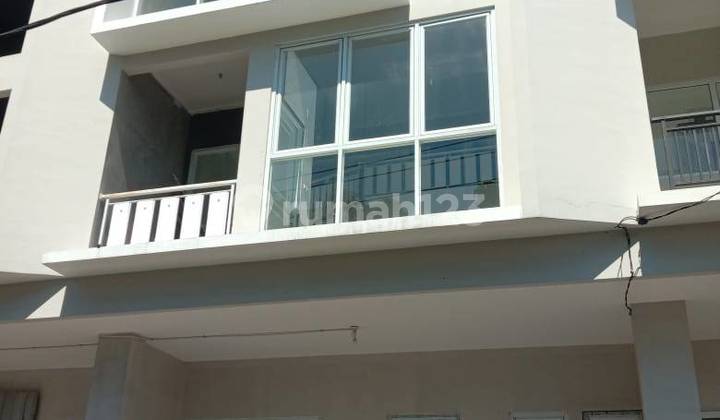 Dijual Rumah Tengah Kota Di Jl. Pandanaran Semarang II 1