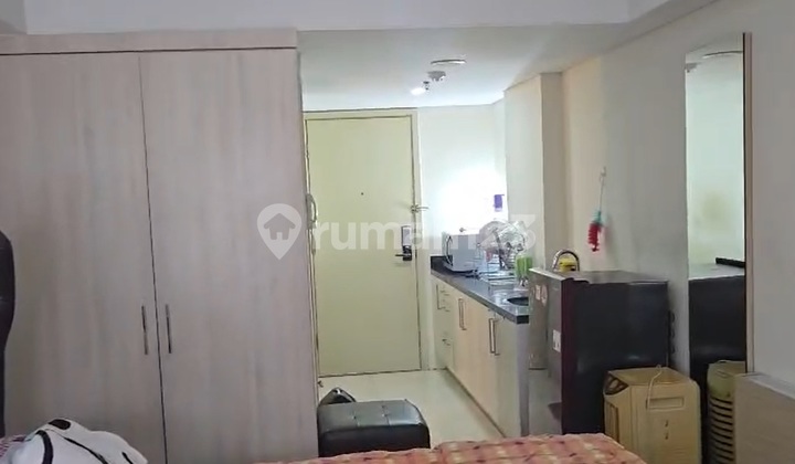 For Sale and For Rent Apartment with Exceptional View at Warhol Apartment Semarang 2