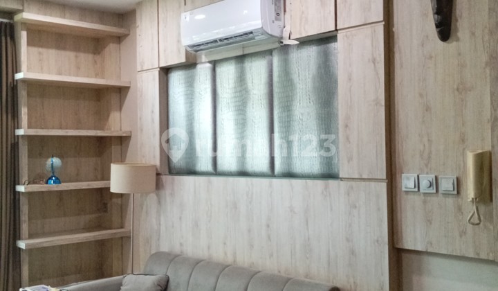 Beautiful interior of Hampton apartment in Cilandak Beautiful interior of Hampton apartment in Cilandak