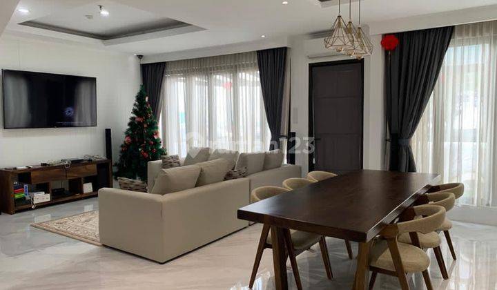 Turun Harga, Rumah Cantik Dalam Town House Di Thamrin City 2