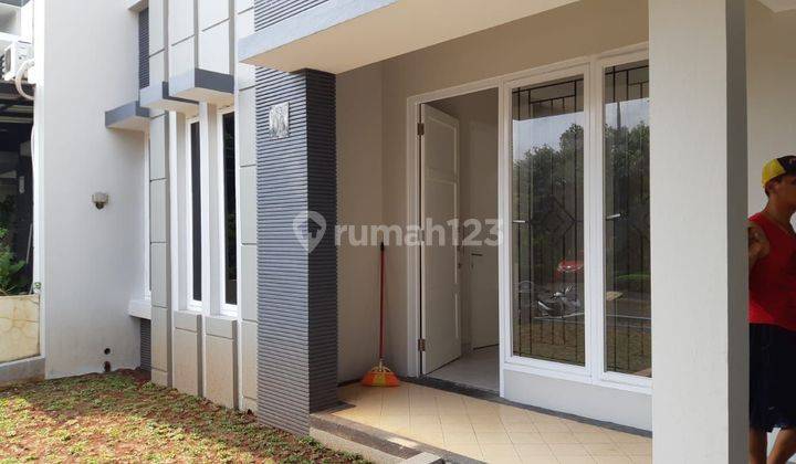 Murah,Rumah 2 Lantai Sudah Renovasi SHM 2