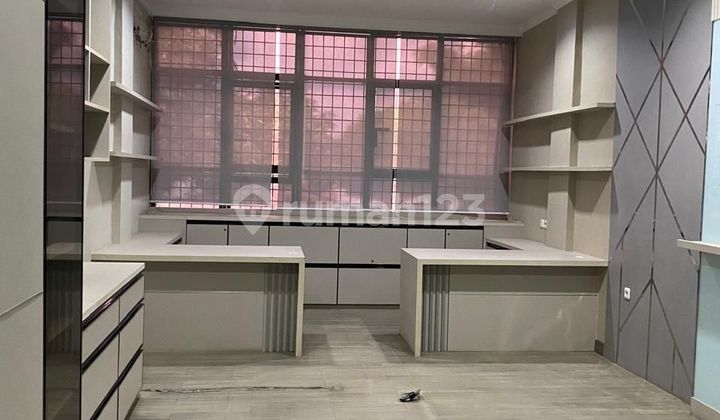 Ruko Rapih Siap Pakai Harga Murah di Kalideres Megah, 044Crs