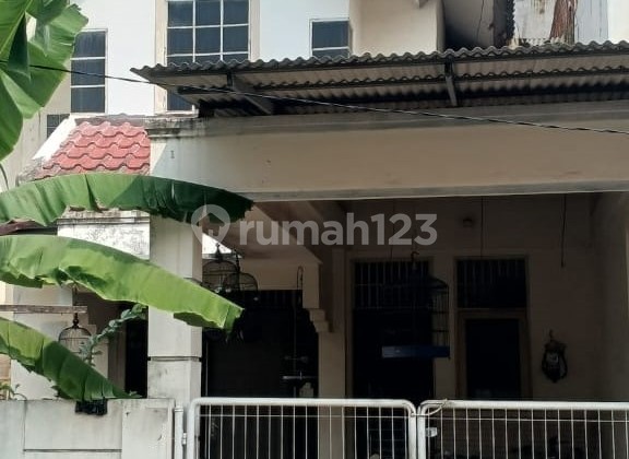 Rumah siap huni lokasi di Puri Gardena, 0022 Hos 2