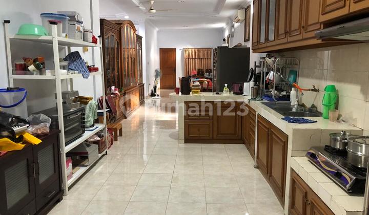Rumah luas 1.472 meter rapih siap huni di Jl. Kamal Raya, 029LIN 2
