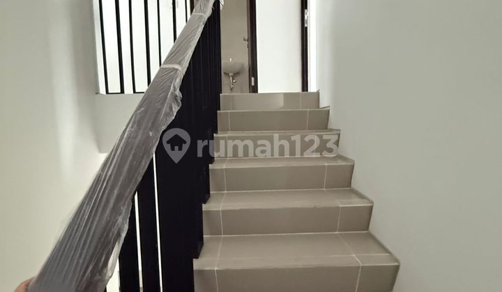 Rumah Minimalis Bagus Siap Huni di Citra Garden Serpong, 0074 Crs 2