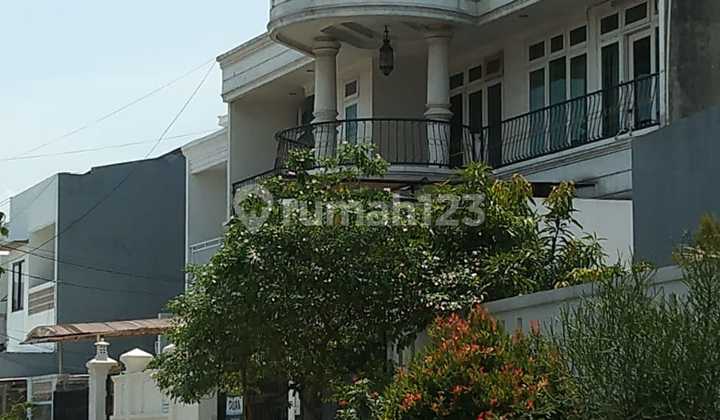 Dijual Rumah Komplek Karang Tengah Permai Lt 300m2