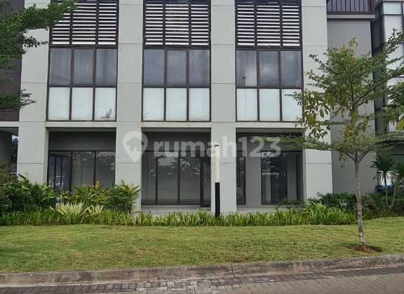 For Rent: West Park BSD Tangerang Shop House, 3 Floors For Rent: West Park BSD Tangerang Shop House, 3 Floors
