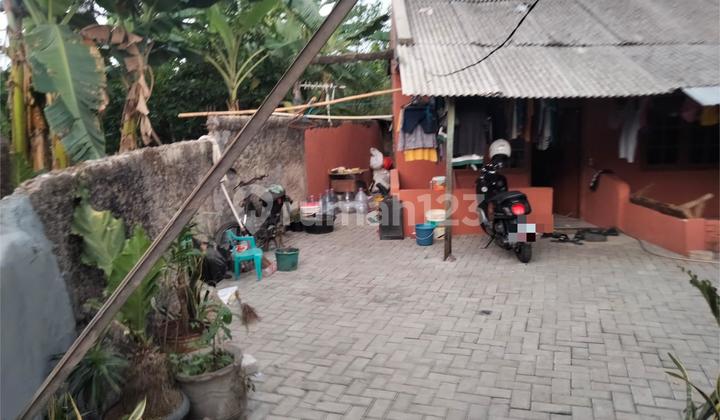 Land in Serpong, South Tangerang with 12 rental units. Land in Serpong, South Tangerang with 12 rental units.