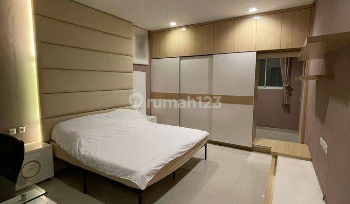 Rumah di Pantai Indah Kapuk Crown Golf Full Furnished 2