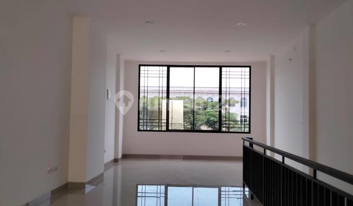 For Rent: Korean Town Green Lake City Shop House For Rent: Korean Town Green Lake City Shop House