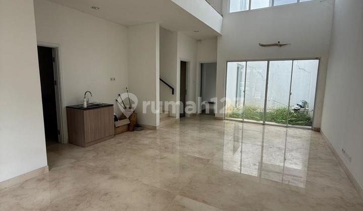 Disewakan Rumah Bagus Riviera Metland Jakarta Barat