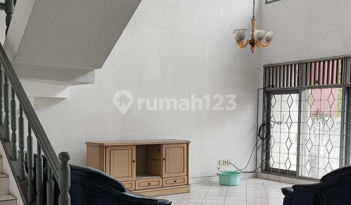 Rumah Taman Himalaya Lippo Karawaci Tangerang