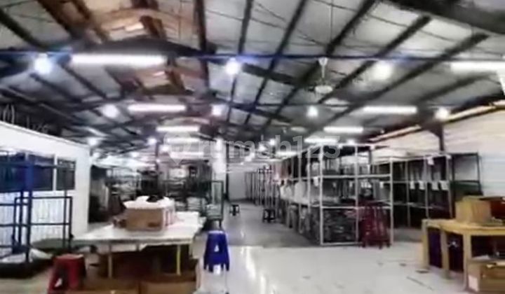 For Rent Warehouse Facing Daan Mogot Main Road West Jakarta
