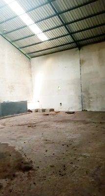 Gudang Dan Rumah Siap Pakai di Warujayang, Tanjunganom Ngantuk 5