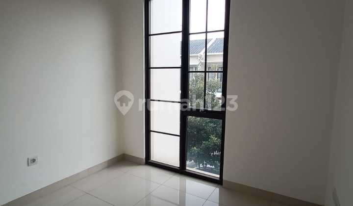 Nice House in Green Village Cipondoh Ready to Occupy 2