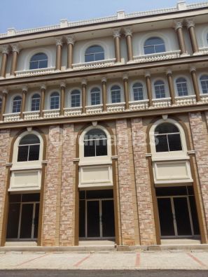 Ruko Sentra Niaga Boulevard di Green Lake City Jakarta Barat Nego