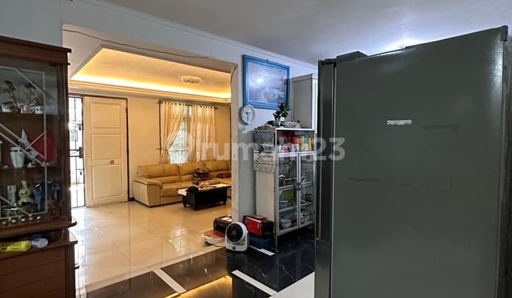 Ready-to-Occupy House in Kintamani Daan Mogot, West Jakarta Ready-to-Occupy House in Kintamani Daan Mogot, West Jakarta