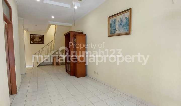 Nice and Well-Maintained House in Sunter Garden North Jakarta Strategic Location