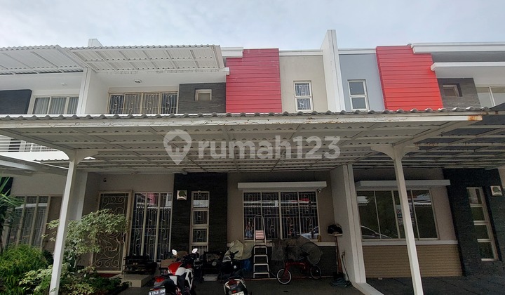 Semi-Furnished Ready-to-Live Good House in the America Cluster, Green Lake City Housing, Green Lake City Housing America Cluster, Jl. West Coast 2 No.15, Duri Kosambi, Cengkareng, West Jakarta City, DKI Jakarta, Indonesia, 11750, Green Lake City