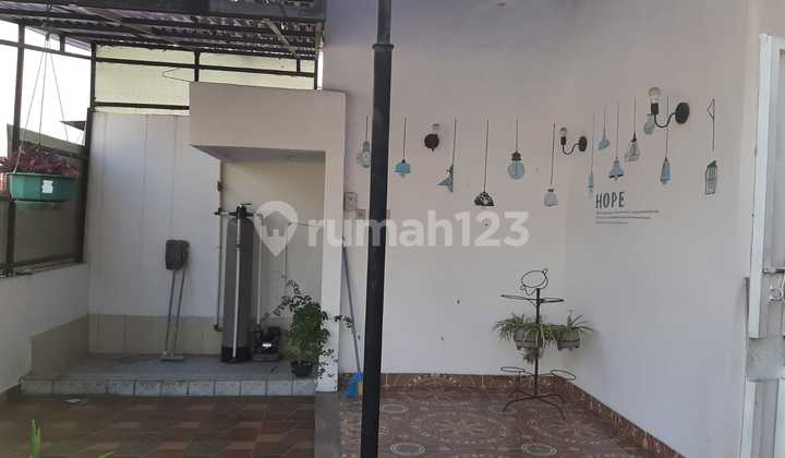 Ready-to-Occupy House in Citra 2 Ext, West Jakarta, Strategically Located 2