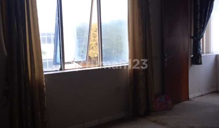 Ruko 4 Lantai di Taman Mahkota Benda Tangerang Lokasi Strategis