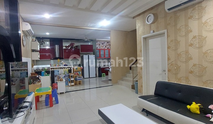 Rumah Siap Huni Semifurnish Rumah Bagus di Cluster Amerika Perumahan Green Lake City, Perumahan Green Lake City Cluster Amerika, Jl. West Coast 2 No.15, Duri Kosambi, Cengkareng, Kota Jakarta Barat, DKI Jakarta, Indonesia, 11750, Green Lake City 2