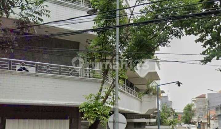 Shop House in Bubutan, Surabaya, East Java, Strategic Location on Boulevard 2