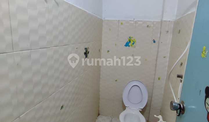 4-Story Boarding House in Strategic Tanjung Duren, West Jakarta 2