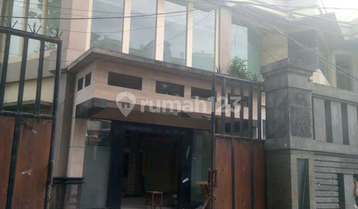 Rumah di Kawasan Jakarta Selatan Kebayoran Baru Strategis Nego 1