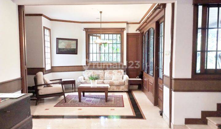 Rumah Mewah Sangat Terawat Classic Garden House di Kebayoran Lama 2