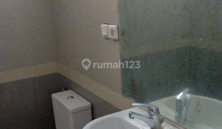 Disewa Rumah di Kenari Golf Pantai Indah Kapuk Lokasi Strategis 8
