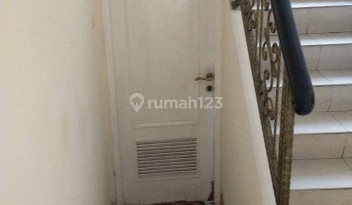 Disewa Rumah di Kenari Golf Pantai Indah Kapuk Lokasi Strategis 11