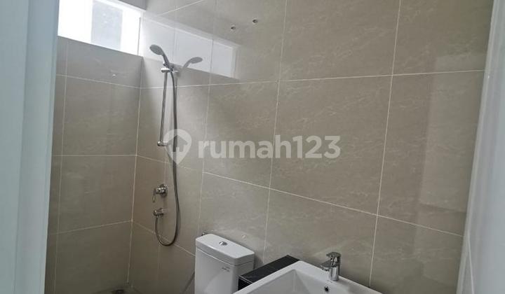 Rumah di Riviera Cove Cipondoh Tangerang Lokasi Strategis 2