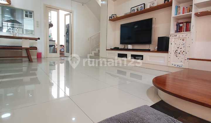 Well-Maintained House in Layar Permai Pantai Indah Kapuk Well-Maintained House in Layar Permai Pantai Indah Kapuk