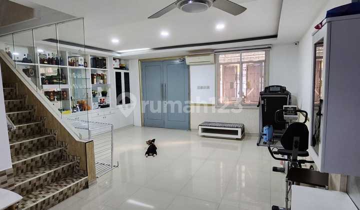 Rumah Siap Huni di Taman Palem Lestari Jakarta Barat Furnished