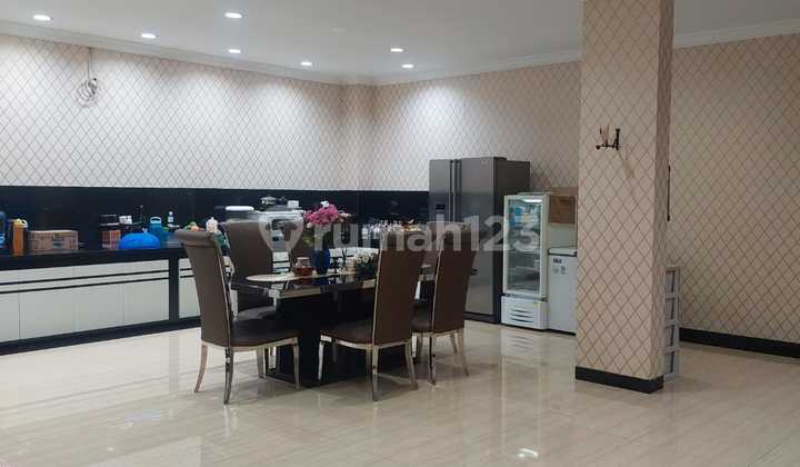 Rumah 3 Lantai di Taman Surya 5 Jakarta Barat Kondisi Terawat 2