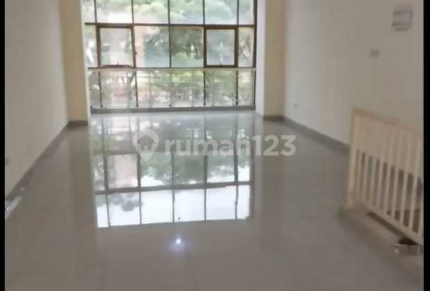 Ruko Golf Lake siap Usaha di golf lake Cengkareng Jakarta Barat 