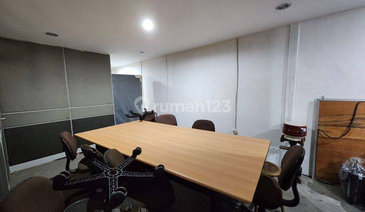 Gudang Luas  Siap Pakai untuk Barang Bersih di Jl Peternakan 2 
Kapuk Cengkareng 
Jakarta Barat 600 M² 3