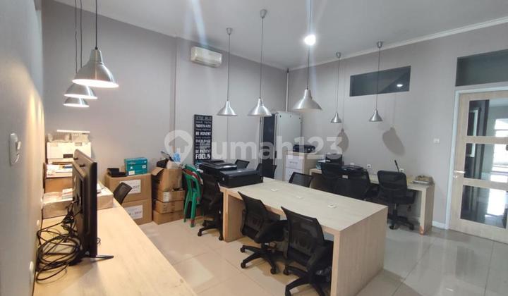 Ruko Puri Media 4 Ready-to-Use Ground Floor in Kembangan - Puri, West Jakarta