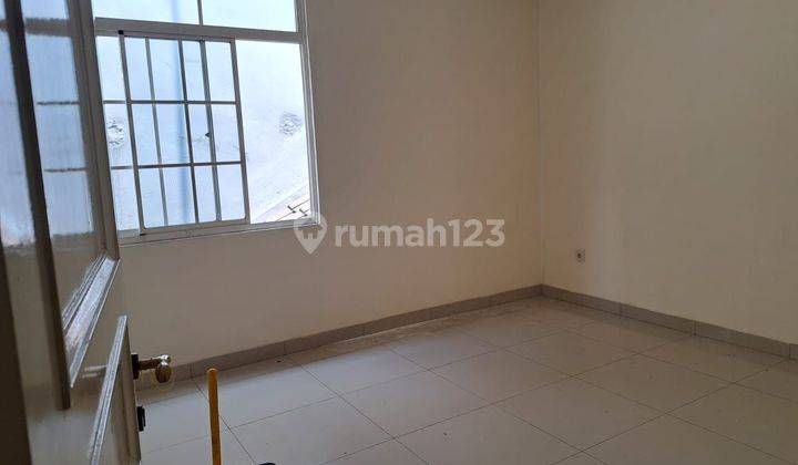 Rumah 2 Lt. Kt 4+1 Bagus, Siap Huni di Jl Garden house 
Penjaringan Pantai Indah Kapuk 
Jakarta Utara _ Liesa 2